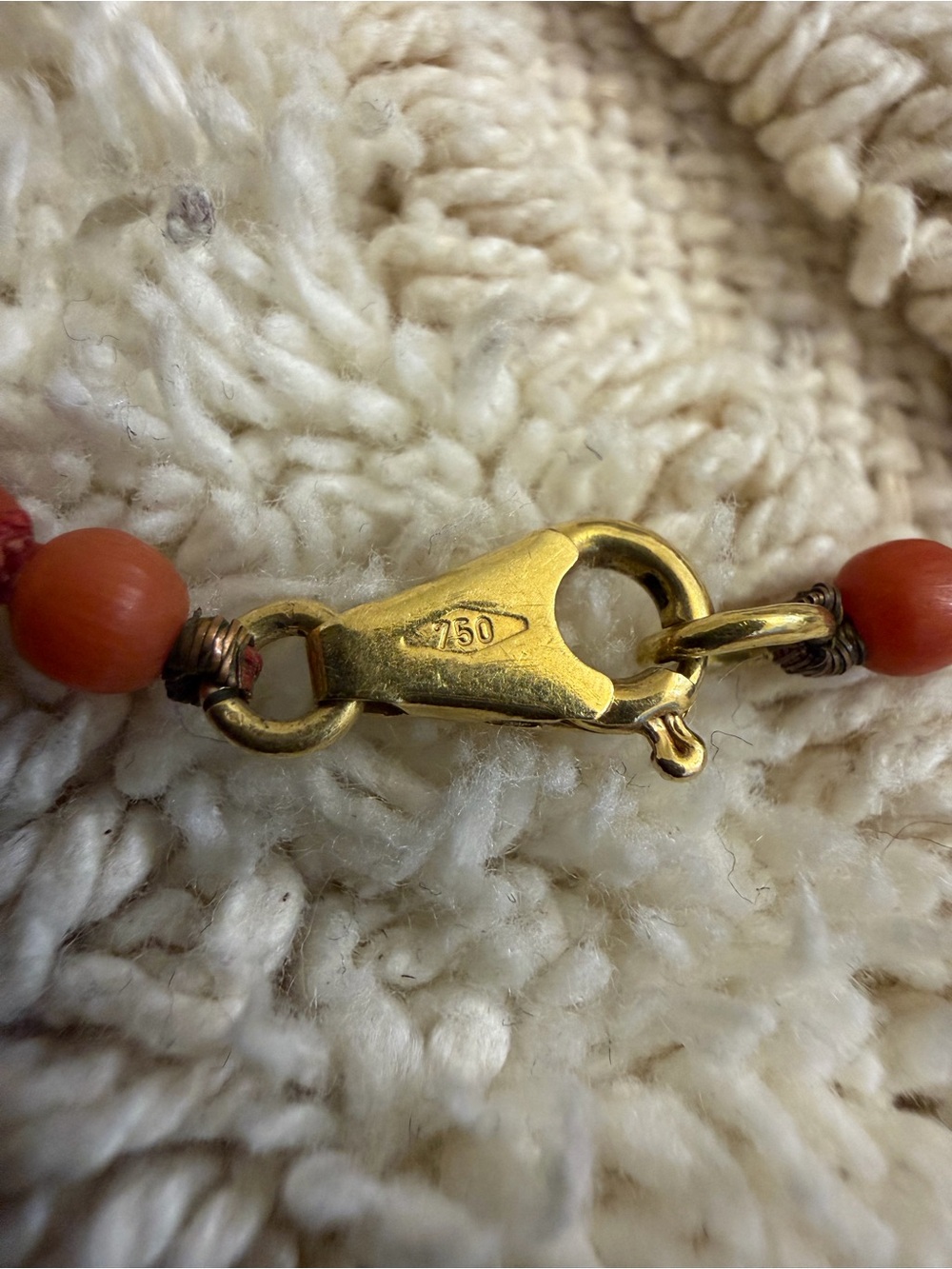 Vintage Natural Red Coral Bead Necklace 16" 10.15g 18K Gold Clasp BREV Italian - Picture 13 of 16